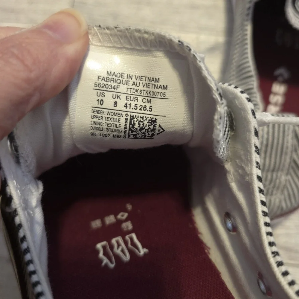 Converse All Star Shoreline Women's Size 10 Black & White Striped 562034F - Picture 8 of 8